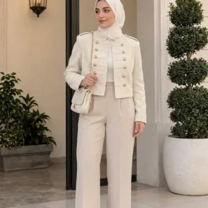 جاكيت نسائي قصير خامة جوخ ليكرا مستورد بموديل عسكري وأزرار ذهبية - كود 404
